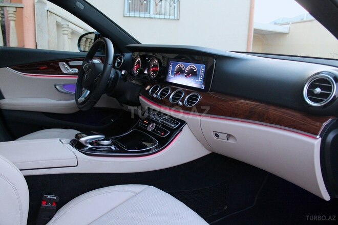 Mercedes E 300 2017, 29,000 km - 2.0 l - Bakı