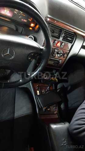 Mercedes E 220 2009, 135,000 km - 2.2 l - Bakı