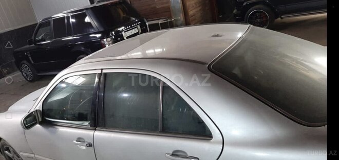 Mercedes E 220 2009, 135,000 km - 2.2 l - Bakı