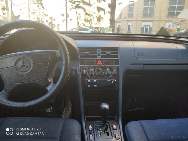 Mercedes C 200 1998, 302,000 km - 2.0 l - Bakı