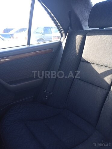 Mercedes C 220 1994, 328,000 km - 2.2 l - Bakı