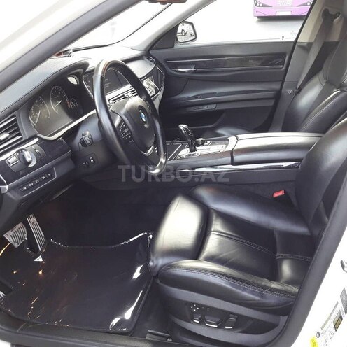 BMW 750 2010, 130,000 km - 4.4 л - Bakı