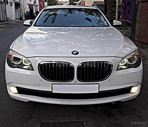BMW 750 2010, 130,000 km - 4.4 л - Bakı
