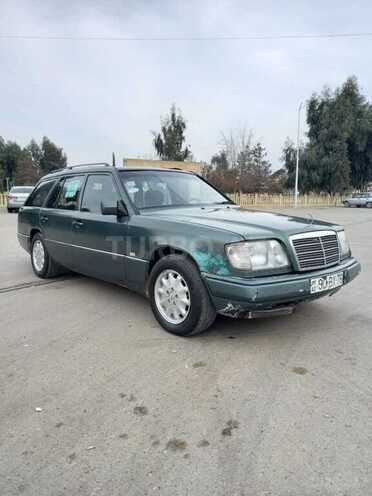 Mercedes E 200 1995, 655,000 km - 2.0 l - Saatlı