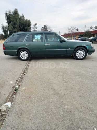 Mercedes E 200 1995, 655,000 km - 2.0 l - Saatlı