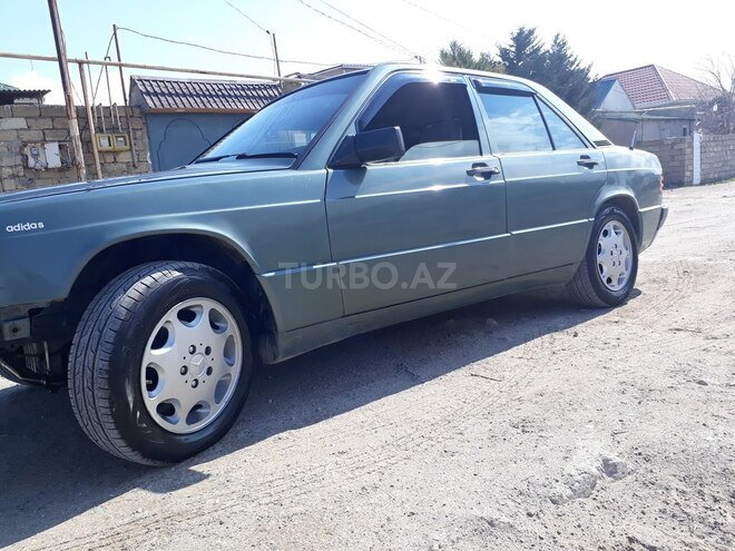 Mercedes E 180 1993, 231,300 km - 1.8 l - Bakı