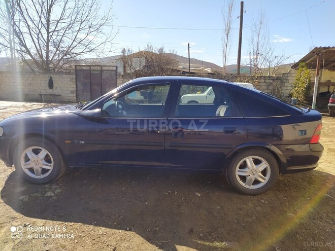 Opel Vectra 1996, 407,560 km - 2.0 l - Quba