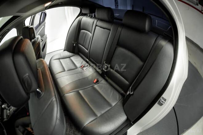 BMW 528 2013, 180,000 km - 2.0 л - Bakı