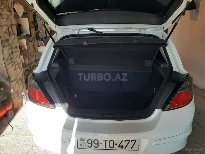 Opel Astra 2010, 170,000 km - 1.4 l - Bakı