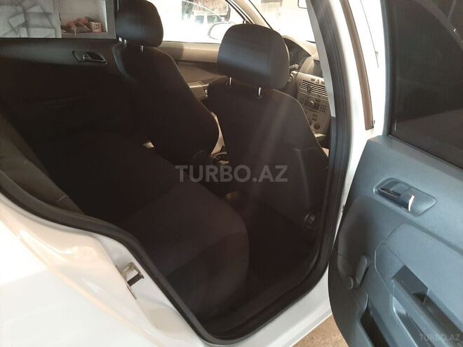 Opel Astra 2010, 170,000 km - 1.4 l - Bakı