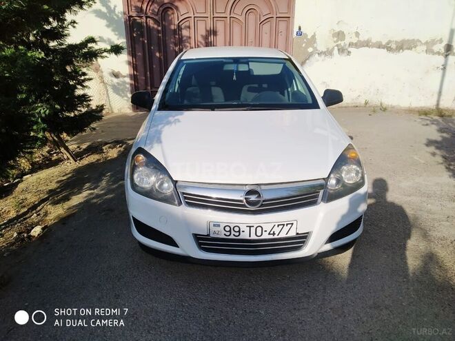 Opel Astra 2010, 170,000 km - 1.4 l - Bakı