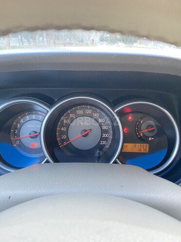 Nissan Tiida 2008, 182,000 km - 1.6 л - Bakı
