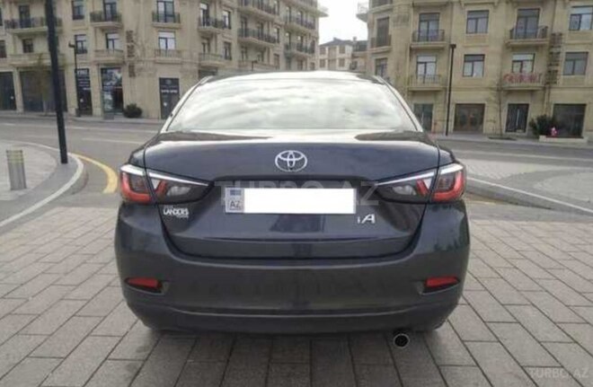 Toyota Yaris 2016, 130,000 km - 1.5 л - Bakı