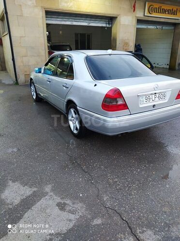Mercedes C 220 1995, 235,580 km - 2.2 l - Bakı