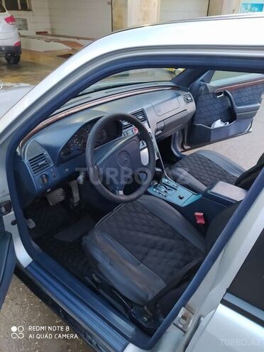 Mercedes C 220 1995, 235,580 km - 2.2 l - Bakı