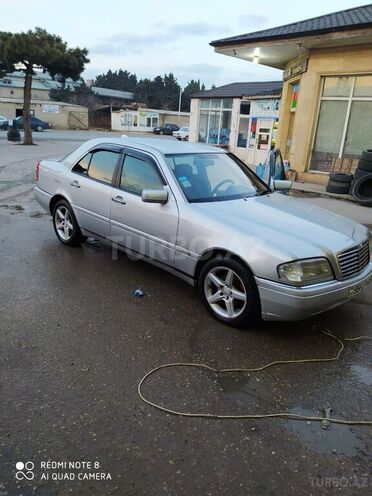Mercedes C 220 1995, 235,580 km - 2.2 l - Bakı