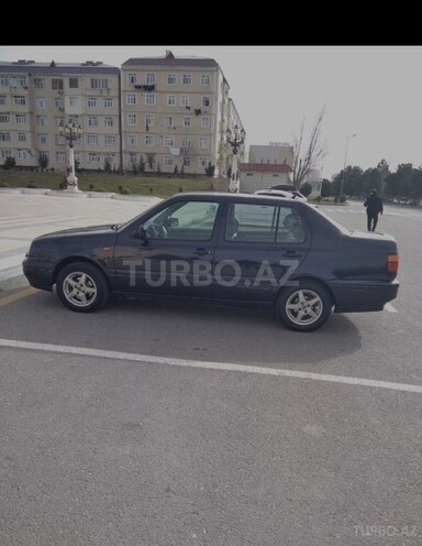 Volkswagen Golf 1997, 130,000 km - 1.8 л - Bakı