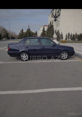 Volkswagen Golf 1997, 130,000 km - 1.8 л - Bakı