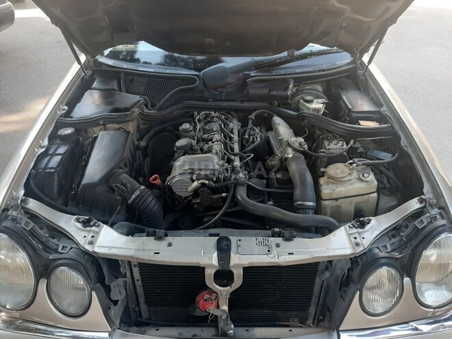 Mercedes E 220 1998, 388,728 km - 2.2 l - Bakı