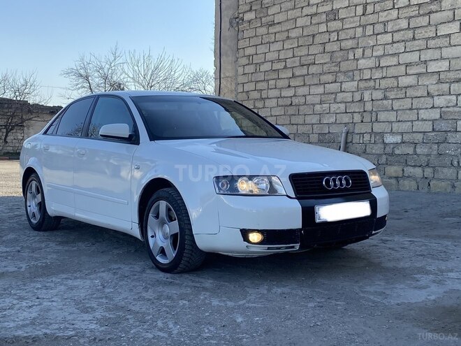 Audi A4 2004, 230,000 km - 1.8 l - Bakı