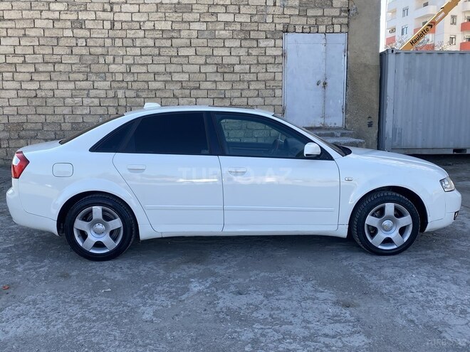 Audi A4 2004, 230,000 km - 1.8 l - Bakı