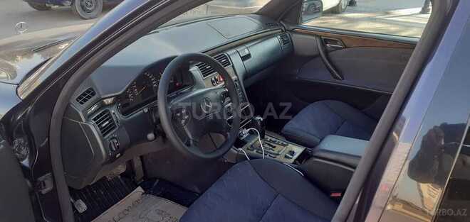 Mercedes E 220 2001, 554,000 km - 2.2 l - Bakı
