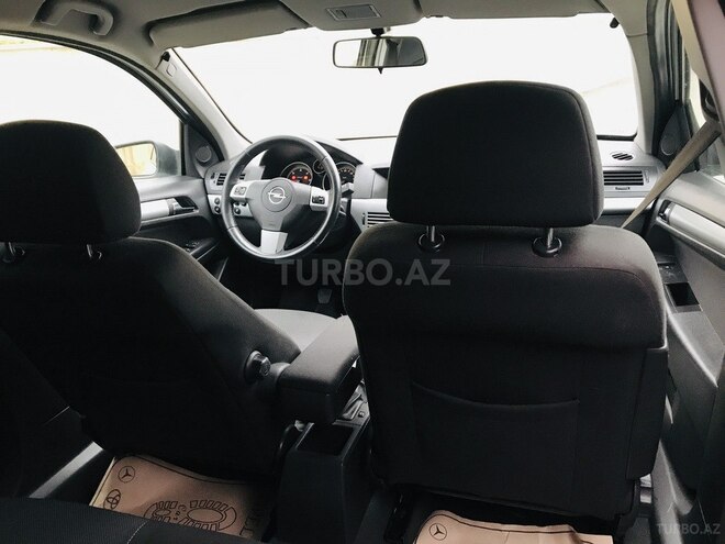 Opel Astra 2009, 17,500 km - 1.3 л - Bakı