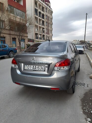 Mitsubishi Attrage 2015, 133,000 km - 1.2 l - Bakı