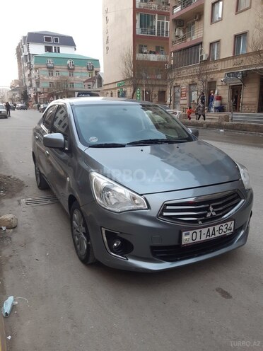 Mitsubishi Attrage 2015, 133,000 km - 1.2 l - Bakı
