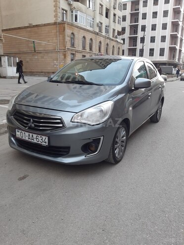 Mitsubishi Attrage 2015, 133,000 km - 1.2 l - Bakı