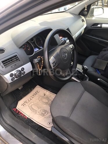 Opel Astra 2006, 232,000 km - 1.3 l - Bakı