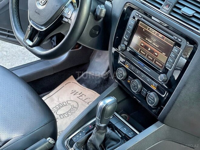 Volkswagen Jetta 2015, 49,000 km - 2.0 l - Bakı