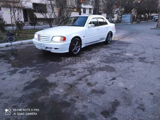 Mercedes C 200 1998, 300,000 km - 2.0 л - Beyləqan