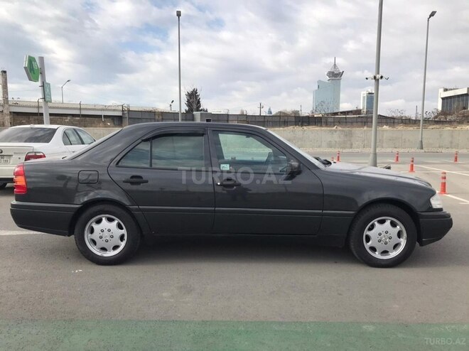 Mercedes C 180 1994, 380,000 km - 1.8 l - Bakı