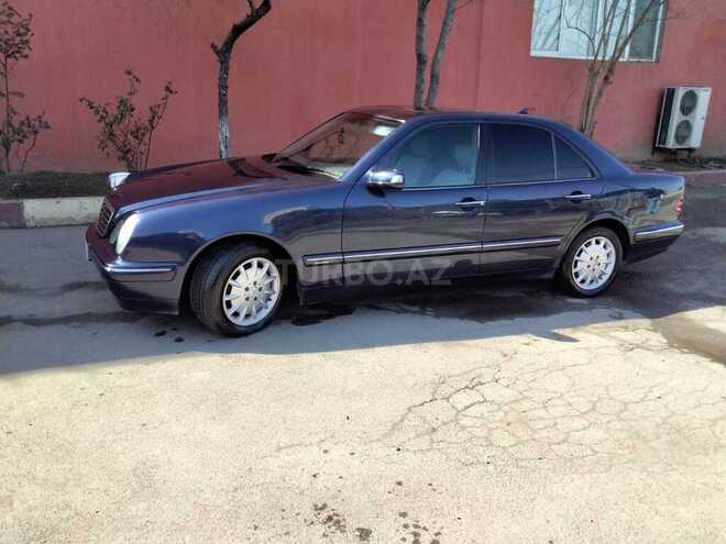 Mercedes E 240 1999, 371,000 km - 0.2 l - Gəncə