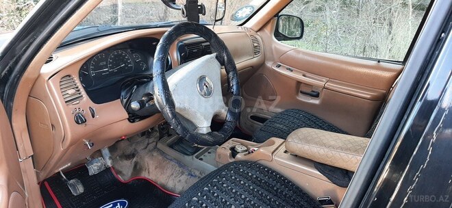 Ford Explorer 1996, 357,868 km - 2.7 l - Bakı