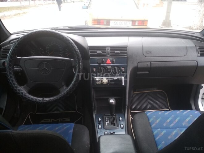 Mercedes C 180 1997, 235,000 km - 1.8 l - Sumqayıt