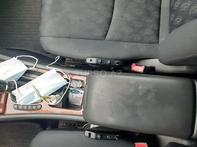 Mercedes C 220 2001, 314,500 km - 2.2 l - Bakı