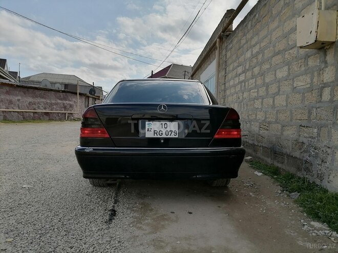 Mercedes C 230 1999, 327,000 km - 2.3 l - Bakı