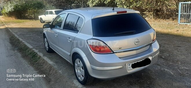 Opel Astra 2005, 138,000 km - 1.4 l - Gəncə