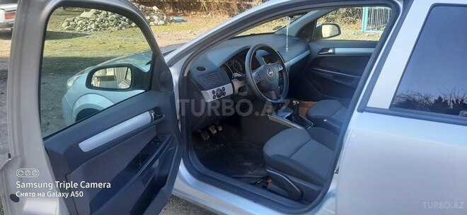 Opel Astra 2005, 138,000 km - 1.4 l - Gəncə