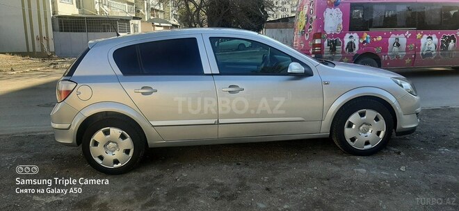 Opel Astra 2005, 138,000 km - 1.4 l - Gəncə