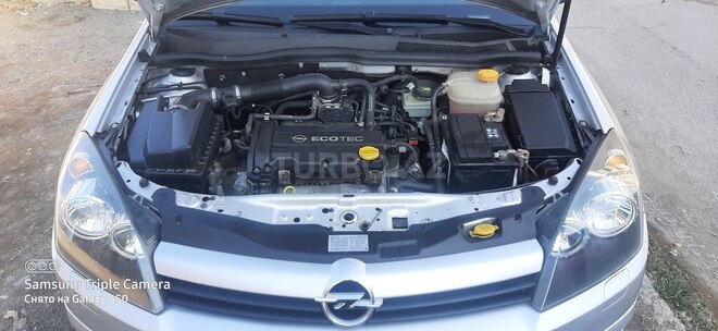 Opel Astra 2005, 138,000 km - 1.4 l - Gəncə