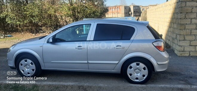 Opel Astra 2005, 138,000 km - 1.4 l - Gəncə
