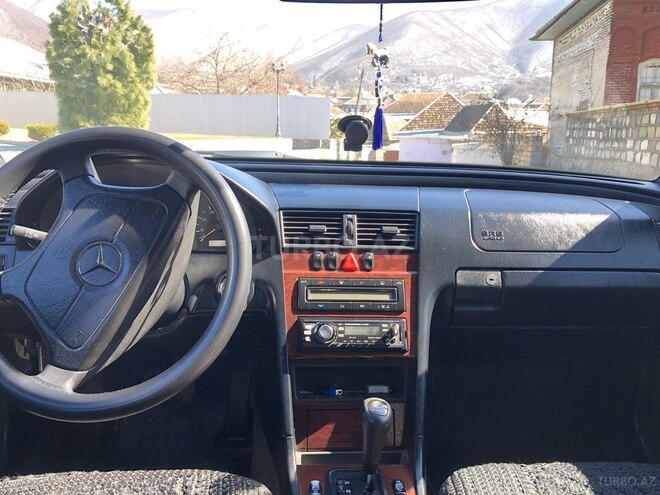 Mercedes C 200 1998, 340,000 km - 2.0 l - Şəki