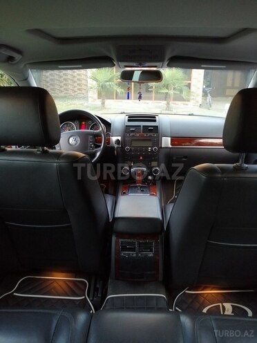 Volkswagen Touareg 2003, 222,724 km - 3.2 l - Zaqatala