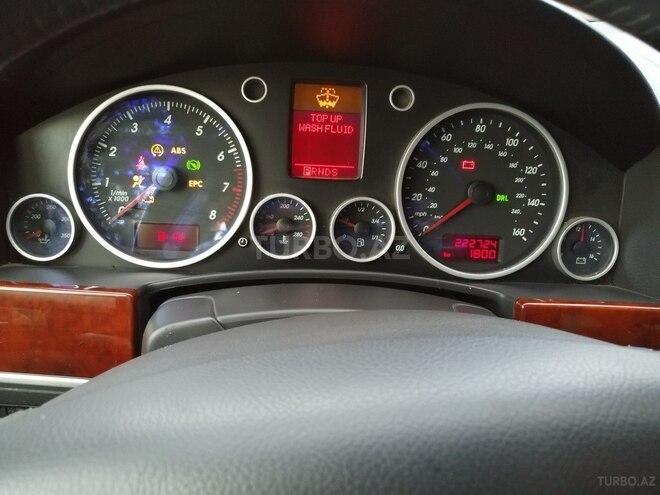 Volkswagen Touareg 2003, 222,724 km - 3.2 l - Zaqatala