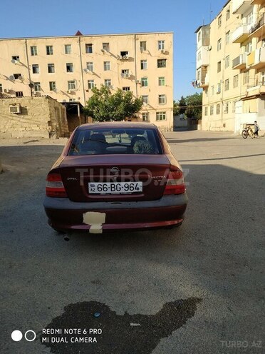 Opel Vectra 1996, 233,000 km - 1.8 l - Sumqayıt