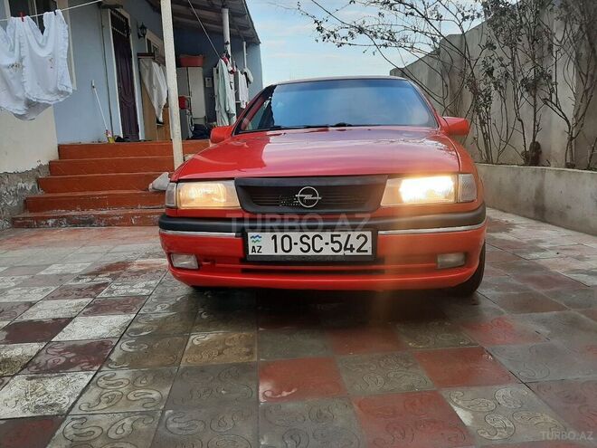 Opel Vectra 1993, 411,000 km - 2.0 l - Sumqayıt