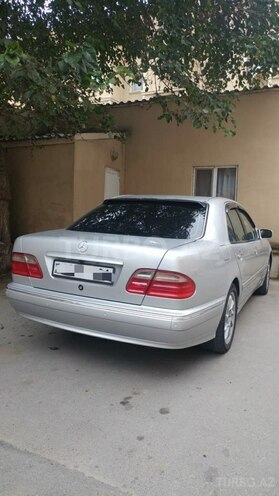 Mercedes E 280 1999, 360,000 km - 2.8 l - Bakı